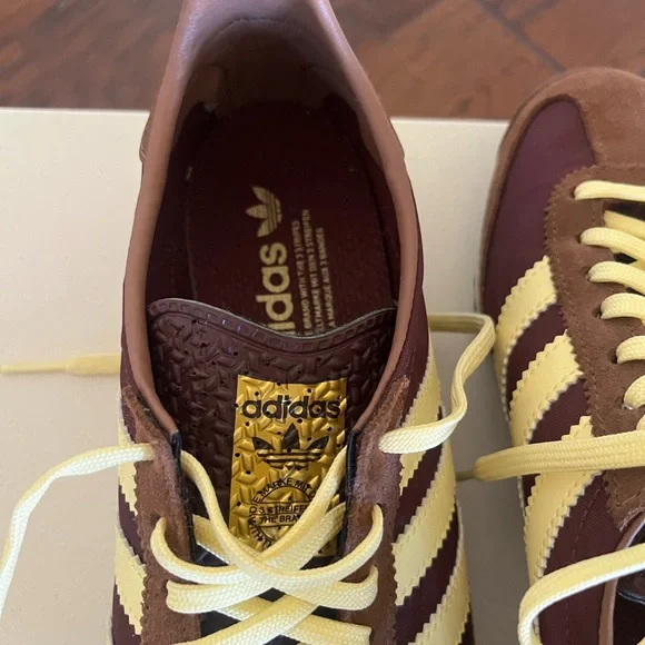 Adidas Women’s SL72 OG Maroon and Brown Sneakers - Picture 13 of 16